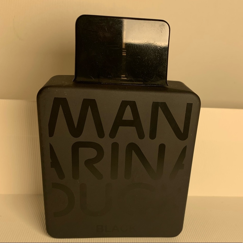 Mandarina Duck Black cologn